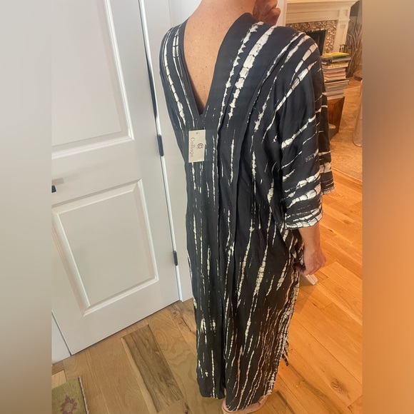 Mahisi black and white kaftan dress - Picture 3 of 6